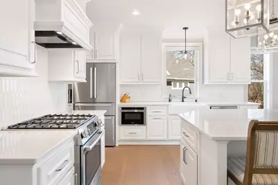 6160 Garland Lane N, Plymouth, MN 55446 - Photo 9