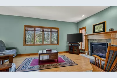 S7935 Jamie Lane, Eau Claire, WI 54701 - Photo 7