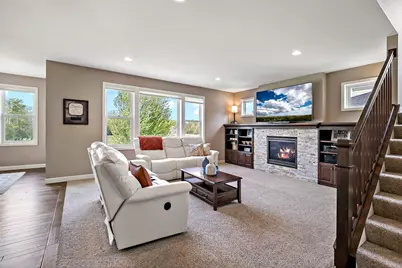 17197 Hollyhock Court, Lakeville, MN 55044 - Photo 9