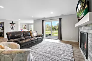 17197 Hollyhock Ct, Lakeville, MN 55044 - Photo 43