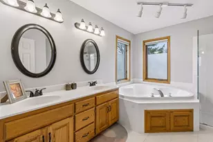 5955 Parkwood Dr, Shoreview, MN 55126 - Photo 23