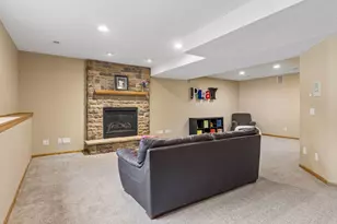 5955 Parkwood Dr, Shoreview, MN 55126 - Photo 31