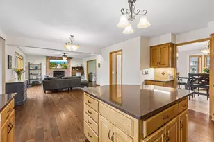 5955 Parkwood Dr, Shoreview, MN 55126 - Photo 13
