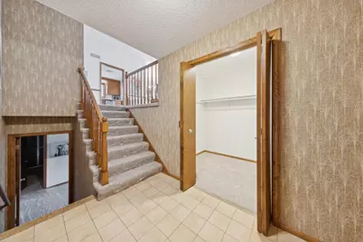 20856 Iran Avenue, Lakeville, MN 55044 - Photo 3