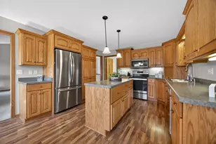 802 Timothy Dr SE, Stewartville, MN 55976 - Photo 9