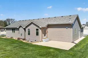 802 Timothy Dr SE, Stewartville, MN 55976 - Photo 33