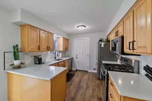 8726 Ivywood Ave S, Cottage Grove, MN 55016 - Photo 3