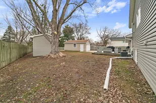 8726 Ivywood Ave S, Cottage Grove, MN 55016 - Photo 23