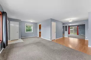 8522 Park Ave S, Bloomington, MN 55420 - Photo 11