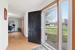 905 Horizon Cir, Belle Plaine, MN 56011 - Photo 15