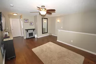 7745 Madelyn Creek Dr, Victoria, MN 55386 - Photo 13