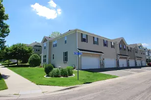 7745 Madelyn Creek Dr, Victoria, MN 55386 - Photo 35