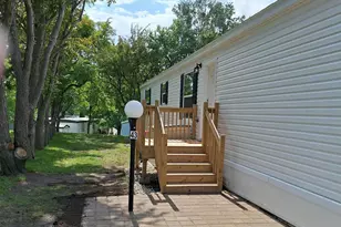 215 N McKay Ave, Alexandria, MN 56308 - Photo 3