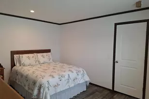 215 N McKay Ave, Alexandria, MN 56308 - Photo 15