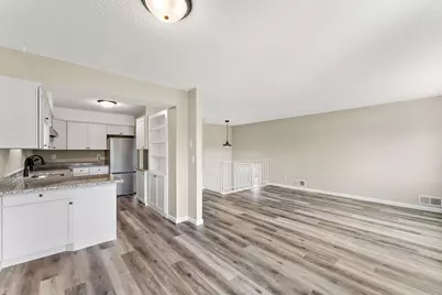 1621 W 140th Street, Burnsville, MN 55337 - Photo 11