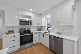 1123 James Ave N, Minneapolis, MN 55411 - Photo 7