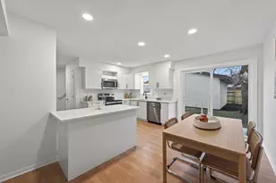 1123 James Ave N, Minneapolis, MN 55411 - Photo 5