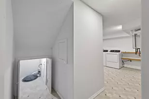 1123 James Ave N, Minneapolis, MN 55411 - Photo 25