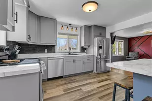 676 State St N, Eden Valley, MN 55329 - Photo 9
