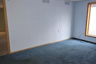 1121 S Vine St, Fergus Falls, MN 56537 - Photo 23