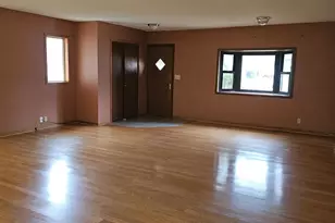 1121 S Vine St, Fergus Falls, MN 56537 - Photo 7