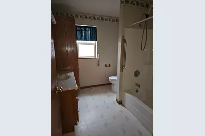 1121 S Vine Street, Fergus Falls, MN 56537 - Photo 13