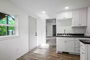 3606 Bryant Ave N, Minneapolis, MN 55412 - Photo 9