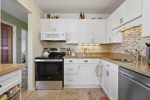 78 10th St E, Saint Paul, MN 55101 - Photo 11