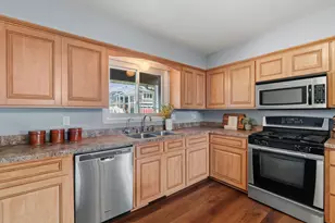 10725 15th Ave N, Plymouth, MN 55441 - Photo 7