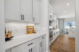 4755 Blake Wy, Woodbury, MN 55129 - Photo 11