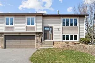 14661 94th Pl N, Maple Grove, MN 55369 - Photo 1