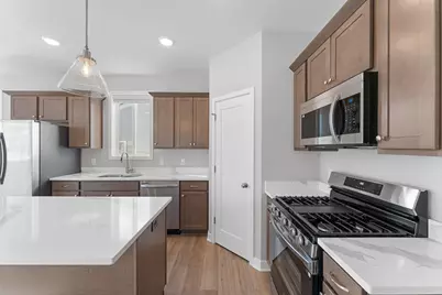 248 Gambel Street, River Falls, WI 54022 - Photo 3