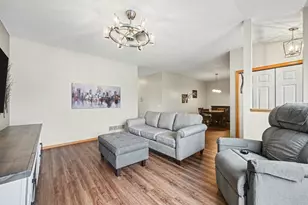 15691 Flackwood Way, Apple Valley, MN 55124 - Photo 5