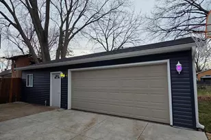 2040 Stillwater Ave E, Saint Paul, MN 55119 - Photo 3