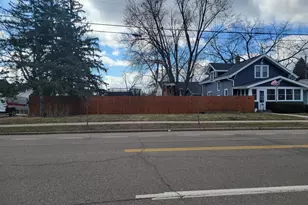 2040 Stillwater Ave E, Saint Paul, MN 55119 - Photo 9