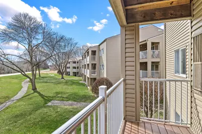 1215 Ferndale Street N #A12, Maplewood, MN 55119 - Photo 21