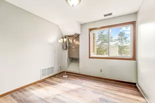 1215 Ferndale St N, Maplewood, MN 55119 - Photo 19
