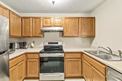 1215 Ferndale Street N #A12, Maplewood, MN 55119 - Photo 11