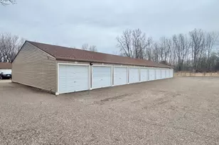 1215 Ferndale St N, Maplewood, MN 55119 - Photo 3