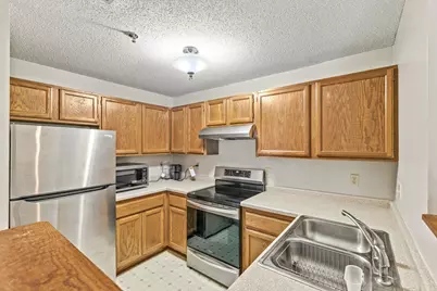 1215 Ferndale Street N #A12, Maplewood, MN 55119 - Photo 13