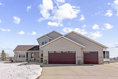 722 42nd Avenue S, Moorhead, MN 56560 - Photo 3