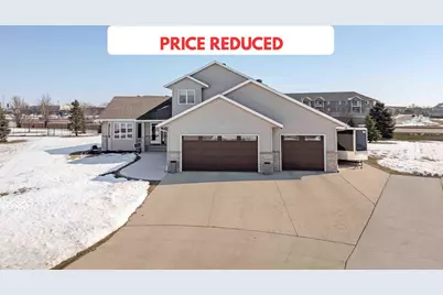 722 42nd Avenue S, Moorhead, MN 56560 - Photo 1