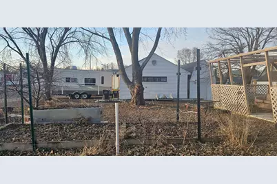 906 1st Avenue E, Shakopee, MN 55379 - Photo 5