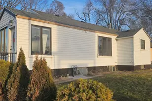 906 1st Ave E, Shakopee, MN 55379 - Photo 3