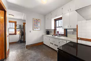 1238 Sherburne Ave, Saint Paul, MN 55104 - Photo 17