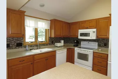 924 Balsam Court NE, Pine Island, MN 55963 - Photo 31