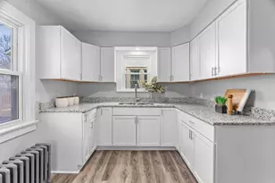 2723 Queen Ave N, Minneapolis, MN 55411 - Photo 19