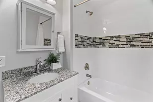 2723 Queen Ave N, Minneapolis, MN 55411 - Photo 31