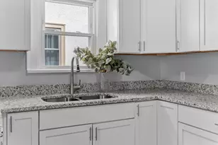 2723 Queen Ave N, Minneapolis, MN 55411 - Photo 21