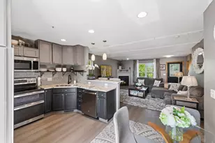 2898 Clover Ridge Dr, Chaska, MN 55318 - Photo 13